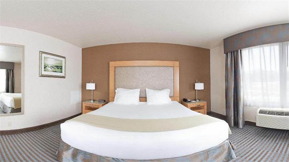 Holiday Inn Express Monterey - Cannery Row By Ihg Buitenkant foto